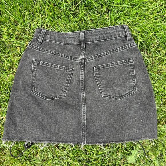 Denim lace up mini skirt - Picture 2 of 3